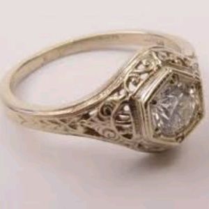 Meet your Posher, Anita